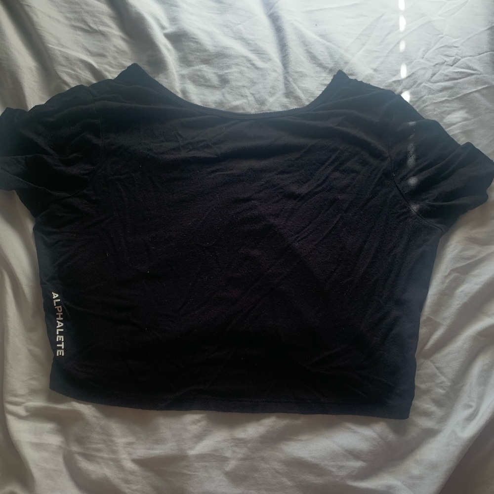 Alphalete shirt